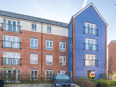 2 Bed Flat/Apartment For Sale in Langley, Berkshire, SL3 - 4852711