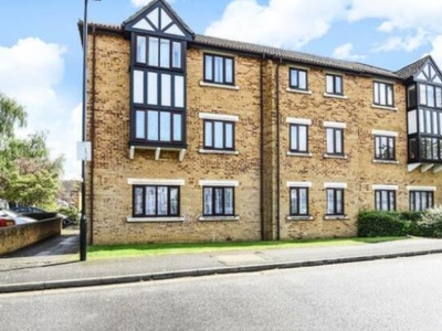 2 Bed Flat/Apartment To Rent in Charlston Close, Feltham, TW13 - 504