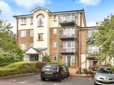 2 Bed Flat/Apartment To Rent in High Wycombe, Buckinghamshire, HP11 - 532