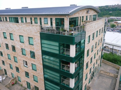 2 Bed Flat, Stone Gate House, BD1