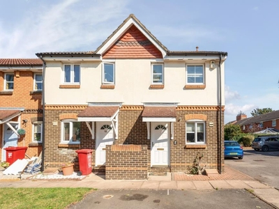 2 Bed House For Sale in Slough, Berkshire, SL1 - 5169722