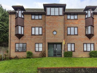 2 Bedroom Apartment For Rent In Chesham