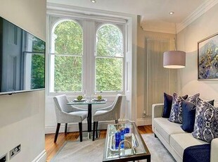 2 Bedroom Apartment For Rent In Kensington Gardens Square, London