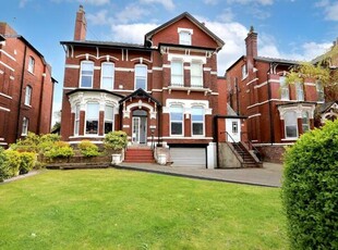 2 Bedroom Apartment For Rent In Southport, Merseyside