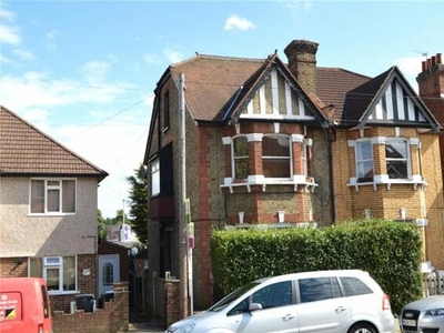 2 Bedroom Apartment For Sale In Croydon