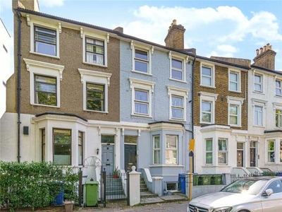 2 Bedroom Apartment For Sale In East Dulwich, London
