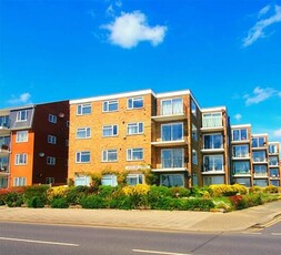 2 Bedroom Apartment For Sale In Thorpe Bay, Essex