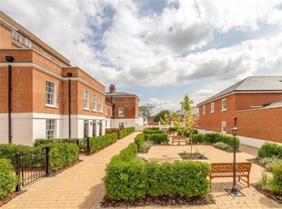 2 Bedroom Flat For Sale In Great Warley, Brentwood