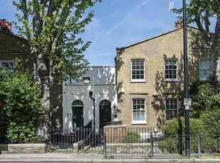 2 Bedroom House For Rent In Hackney, London