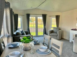 2 Bedroom Lodge For Sale In Corton, Lowestoft