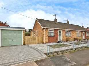 2 Bedroom Semi-detached Bungalow For Sale In Hull