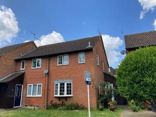 2 Bedroom Semi-detached House For Sale In Bovingdon, Hemel Hempstead