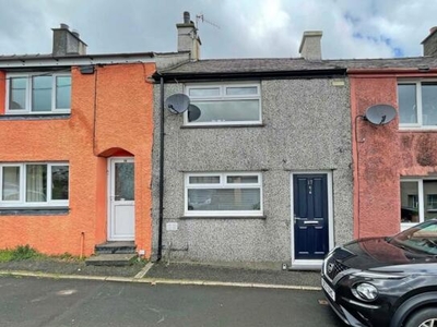 2 Bedroom Terraced House For Sale In Caernarfon, Gwynedd