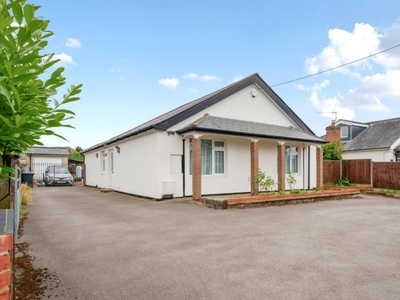 3 Bed Bungalow For Sale in High Wycombe, Buckinghamshire, HP12 - 5082016