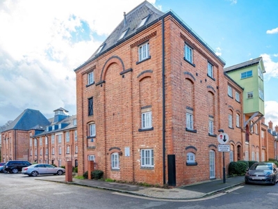 3 Bed Flat/Apartment To Rent in Abingdon, Oxfordshire, OX14 - 516