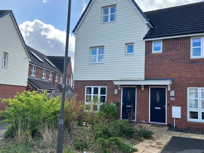 3 Bed House For Sale in Farleigh Drive, Aylesbury, HP18 - 5386192