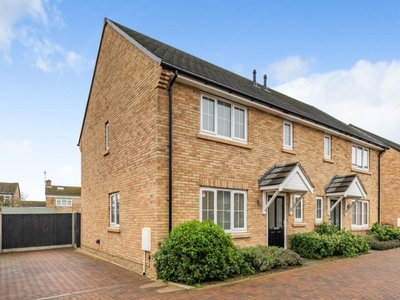 3 Bed House To Rent in Windsor, Berkshire, SL4 - 632