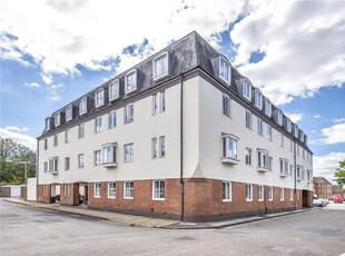 3 Bedroom Apartment For Rent In Winchester, Hampshire
