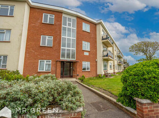 3 Bedroom Apartment For Sale In Southbourne, Bournemouth
