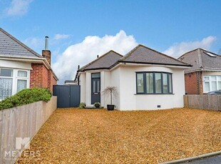 3 Bedroom Bungalow Bournemouth Bournemouth