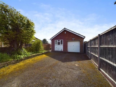 3 Bedroom Bungalow Cheltenham Gloucestershire