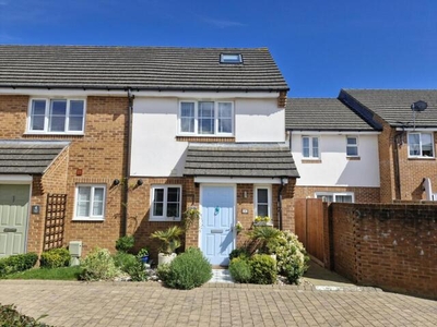3 Bedroom End Of Terrace House For Sale In Portsmouth