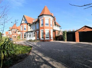 3 Bedroom Maisonette For Sale In West Kirby