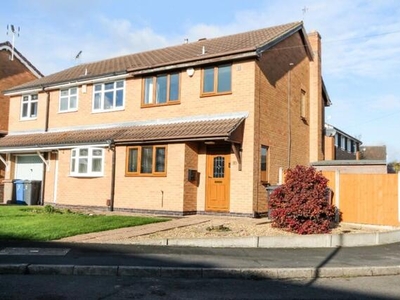 3 Bedroom Semi-detached House For Sale In Ilkeston, Derbyshire