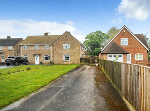 3 Bedroom Semi-detached House For Sale In Longcot, Faringdon