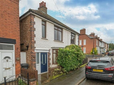 3 Bedroom Semi-detached House For Sale In Market Harborough
