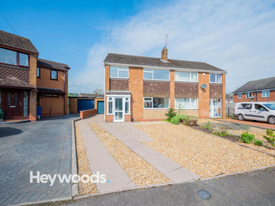3 Bedroom Semi-detached House For Sale In Newcastle-under-lyme
