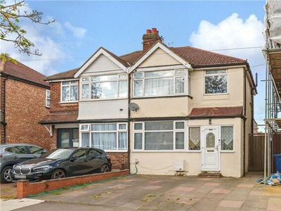 3 Bedroom Semi-detached House For Sale In Perivale