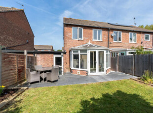 3 Bedroom Semi-detached House For Sale In Stoke Gifford, Bristol