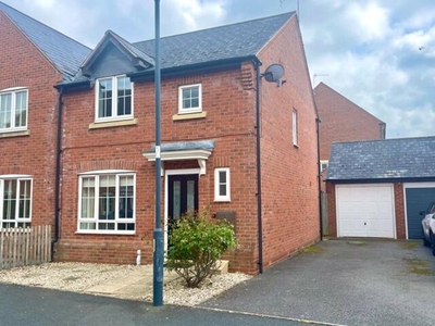 3 Bedroom Semi-detached House For Sale In Stratford-upon-avon, Warwickshire