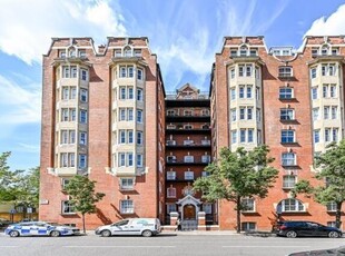 4 Bedroom Apartment Bayswater Greater London