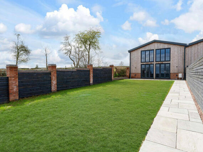 4 Bedroom Barn Conversion For Sale In Herefordshire