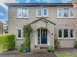 4 Bedroom Detached House For Sale In Bingley, West Yorkshire