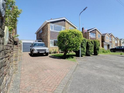 4 Bedroom Detached House For Sale In High Wycombe, Buckinghamshire