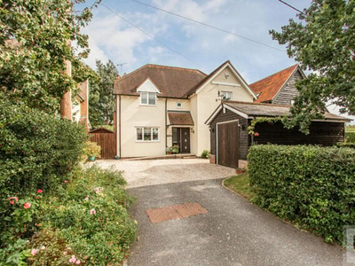 4 Bedroom Detached House For Sale In Howe Green, Chelmsford