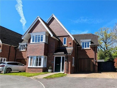 4 Bedroom Detached House For Sale In Spencers Wood