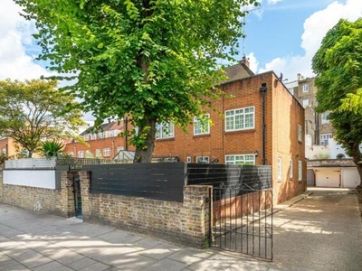 4 Bedroom House For Sale In Bayswater, London