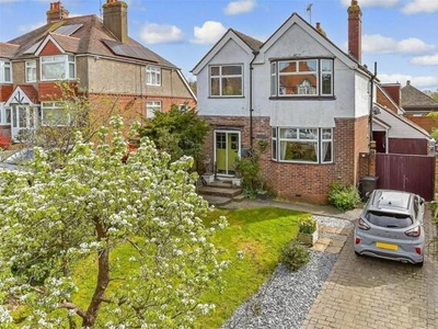 4 Bedroom House Hawkhurst Kent