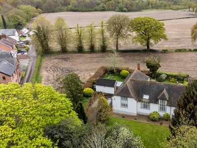 4 Bedroom Semi-detached House For Sale In Alderley Edge