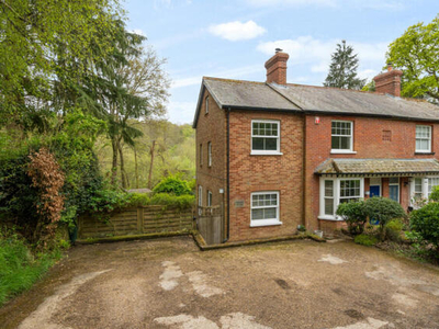 4 Bedroom Semi-detached House For Sale In Haslemere