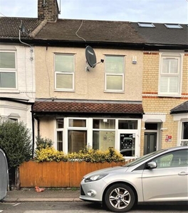 4 Bedroom Terraced House For Rent In Walthamstow
