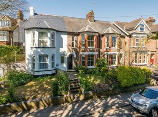 4 Bedroom Terraced House For Sale In Buckinghamshire