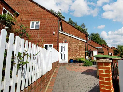 4 Bedroom Terraced House For Sale In High Wycombe