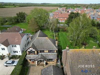 5 Bedroom Detached House For Sale In North Fambridge, Chelmsford