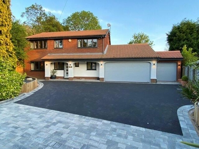 5 Bedroom Detached House For Sale In Shirley, Solihull