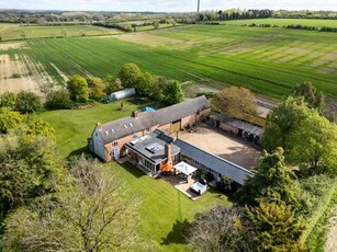 5 Bedroom Detached House For Sale In Southam, Warwickshire